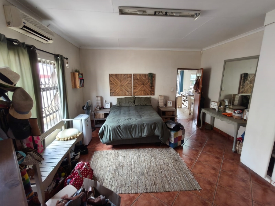 3 Bedroom Property for Sale in Safari Gardens North West